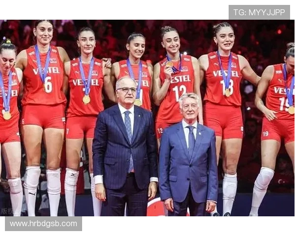 北京排球队的默契配合与战术分析探讨排球运动的魅力与团队精神 北京排球队的默契配合与战术分析探讨排球运动的魅力与团队精神