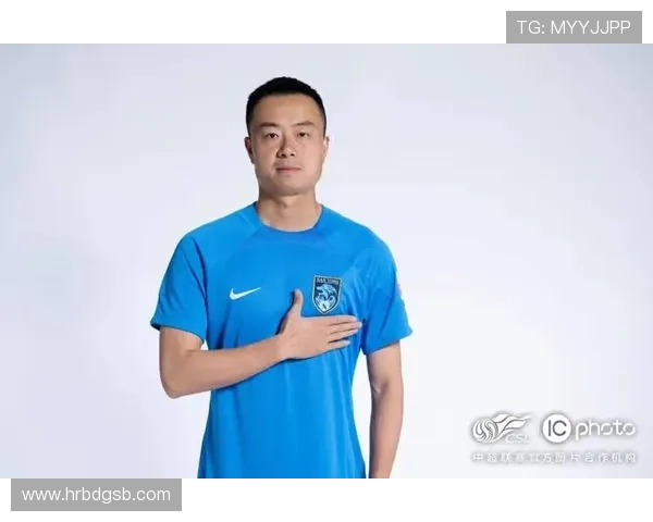 绰号中国男孩的足球明星如何在国际赛场上展现自我与风采 绰号中国男孩的足球明星如何在国际赛场上展现自我与风采